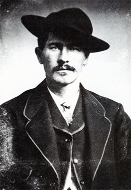 Файл:Wyatt Earp portrait.jpg